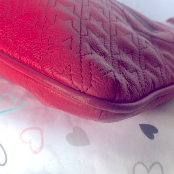 Red genuine leather quilted design crossbody w/ adjustable strap. Gold hardware. - Picture 8 of 15